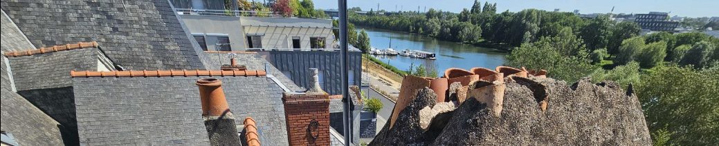 analyse d'une maison Angevine près de la Maine et notamment ici des conduits de cheminées